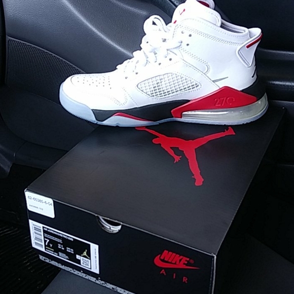 jordan retro tennis shoes